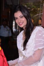 Sayali Bhagat unviels Temple Jewelry Collection by Popley & Sons in Mumbai on 9th April 2013 (41).JPG